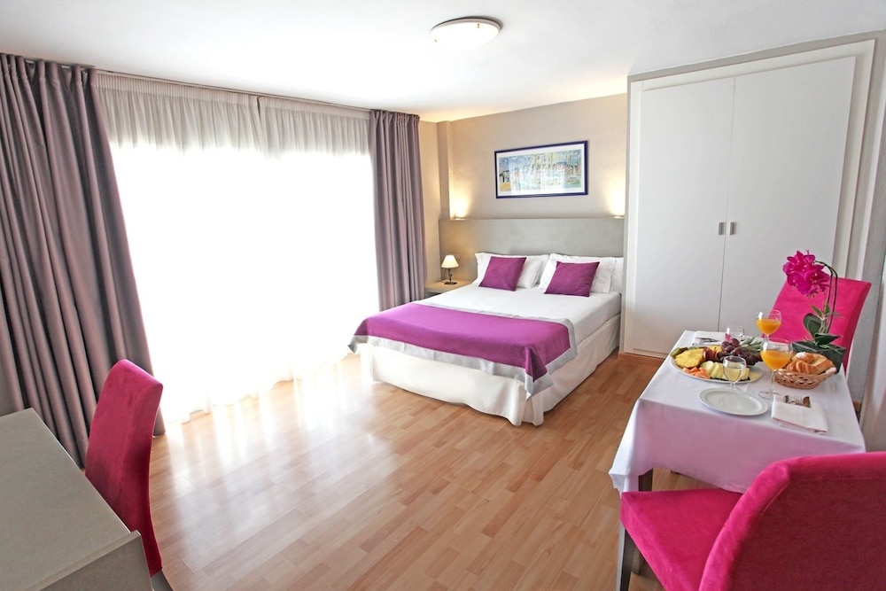 El Faro Inn Apartments 16/56