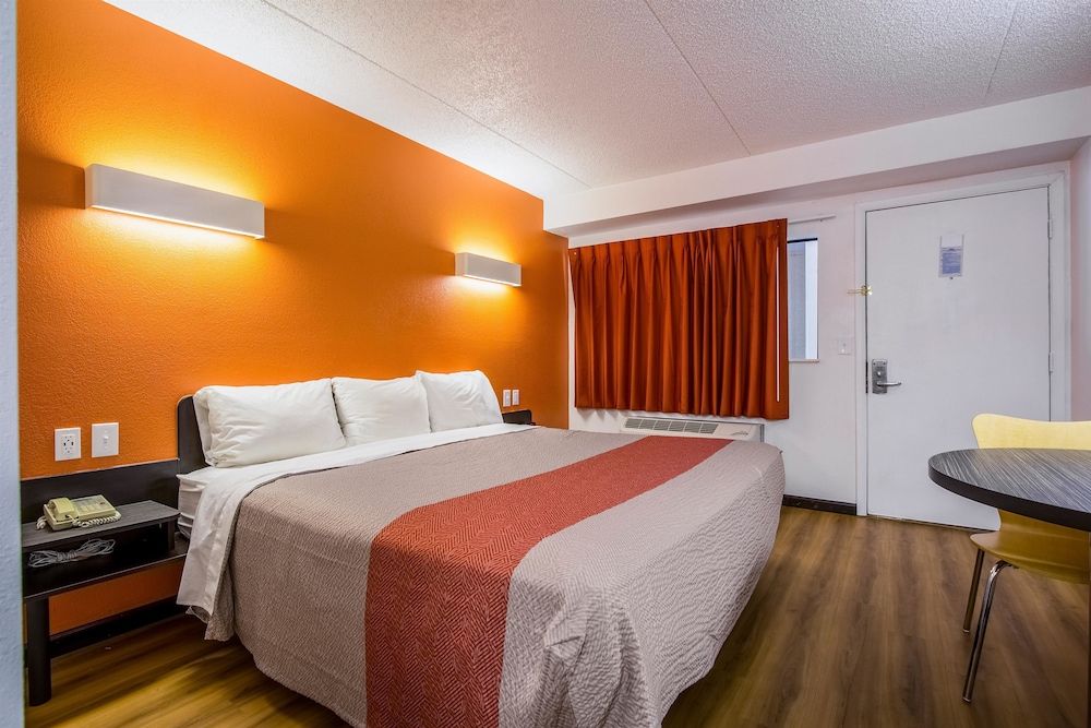 Motel6 Ashland, OH 16/46