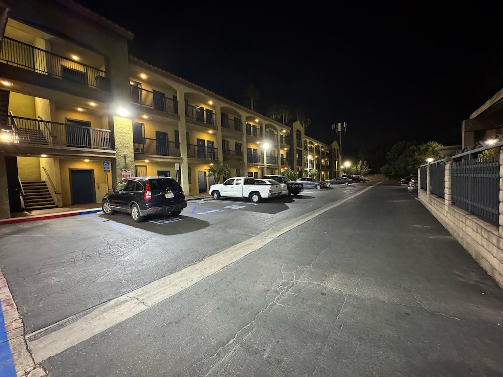 Five Star Inn West Covina 31/42