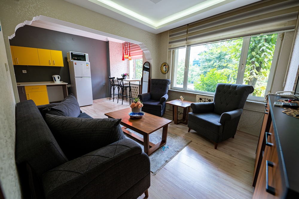 Evin Suit Hotel 31/50
