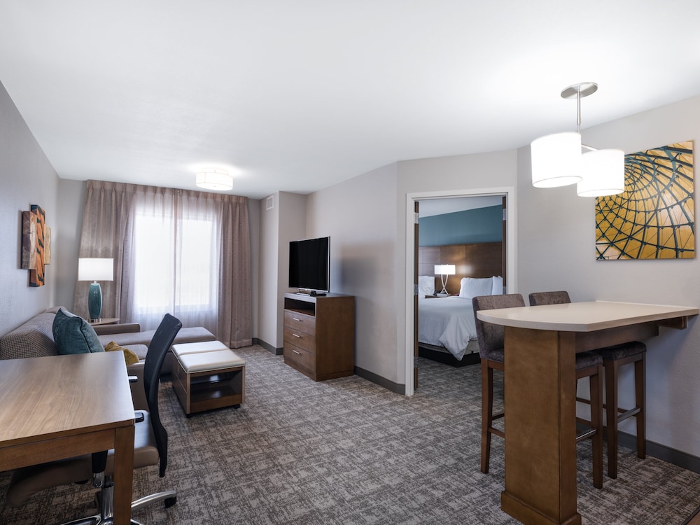 Staybridge Suites Sioux City Southeast 34/52