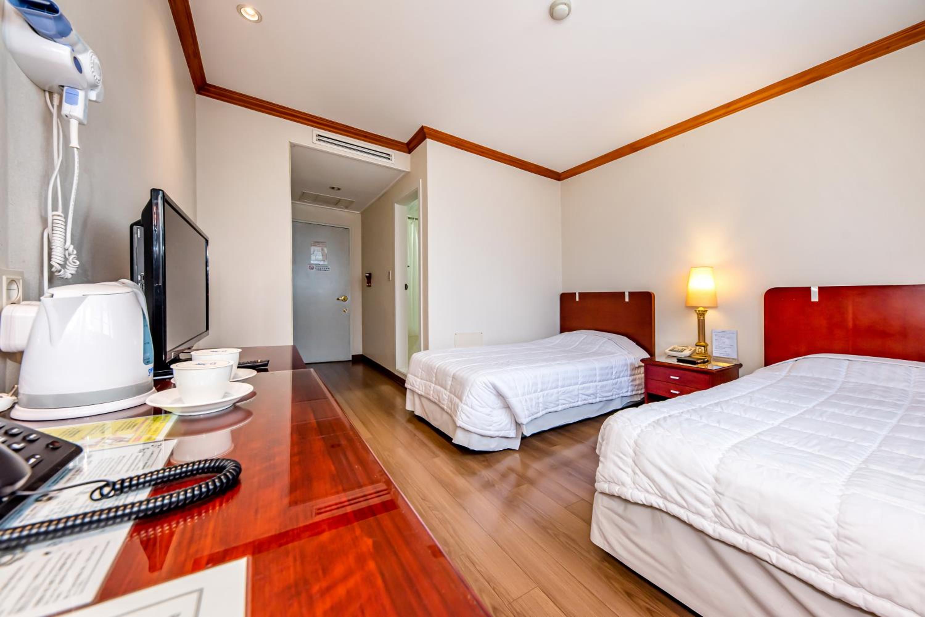 STANDARD, TWIN BEDS
