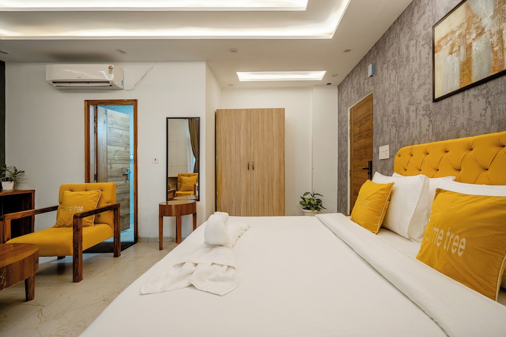 Lime Tree Hotels & Banquet Greater Noida 11/50