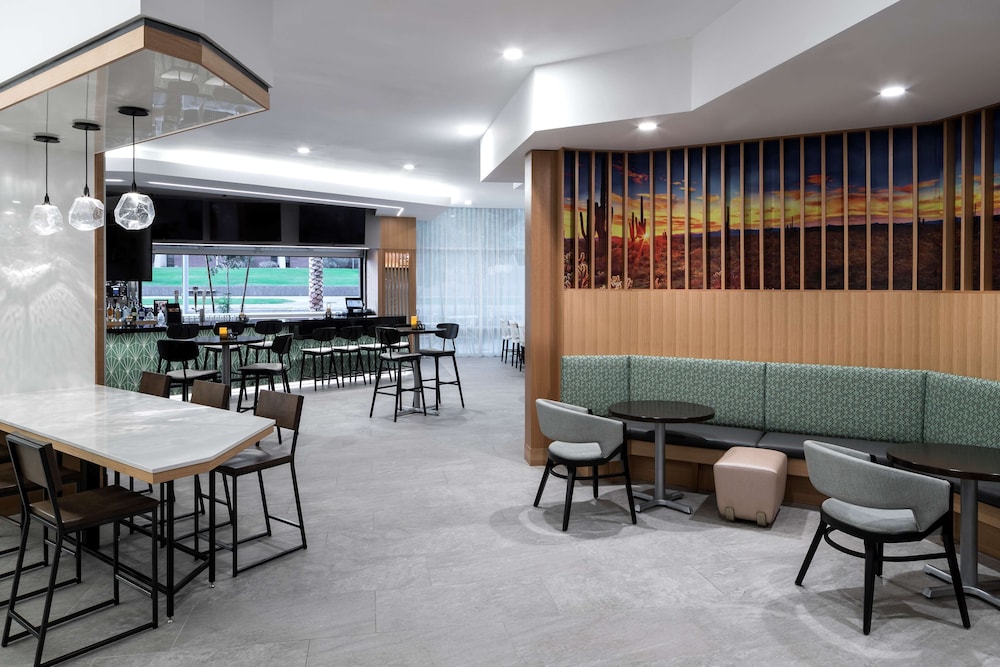Hyatt Place Tempe/Phoenix/University 29/48