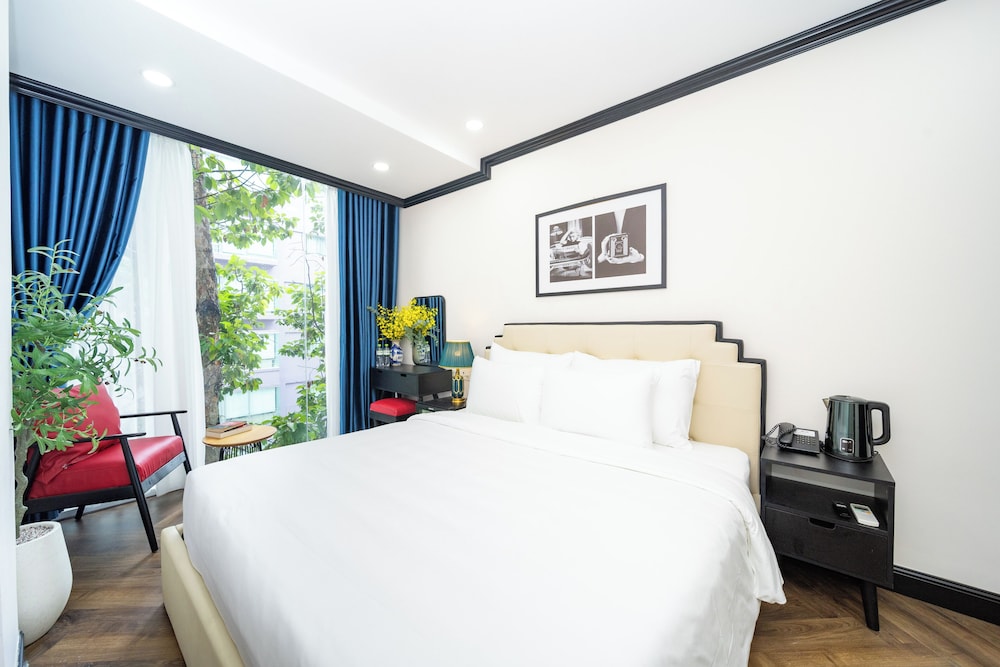 غرفة تنفيذية بسرير كوين بإطلالة على المدينة، The Passion Suite Hotel 9/10