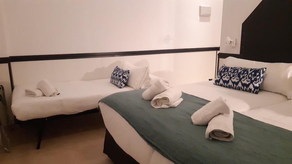 Hostal Hom Museo 14/36