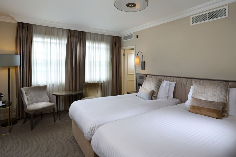 Heritage, Superior, Twin Beds