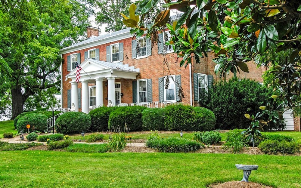 Cave Hill Farm Bed and Breakfast 45/50