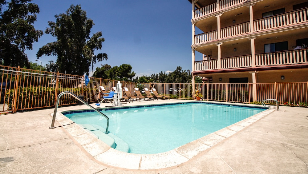 Heritage Inn La Mesa 6/44