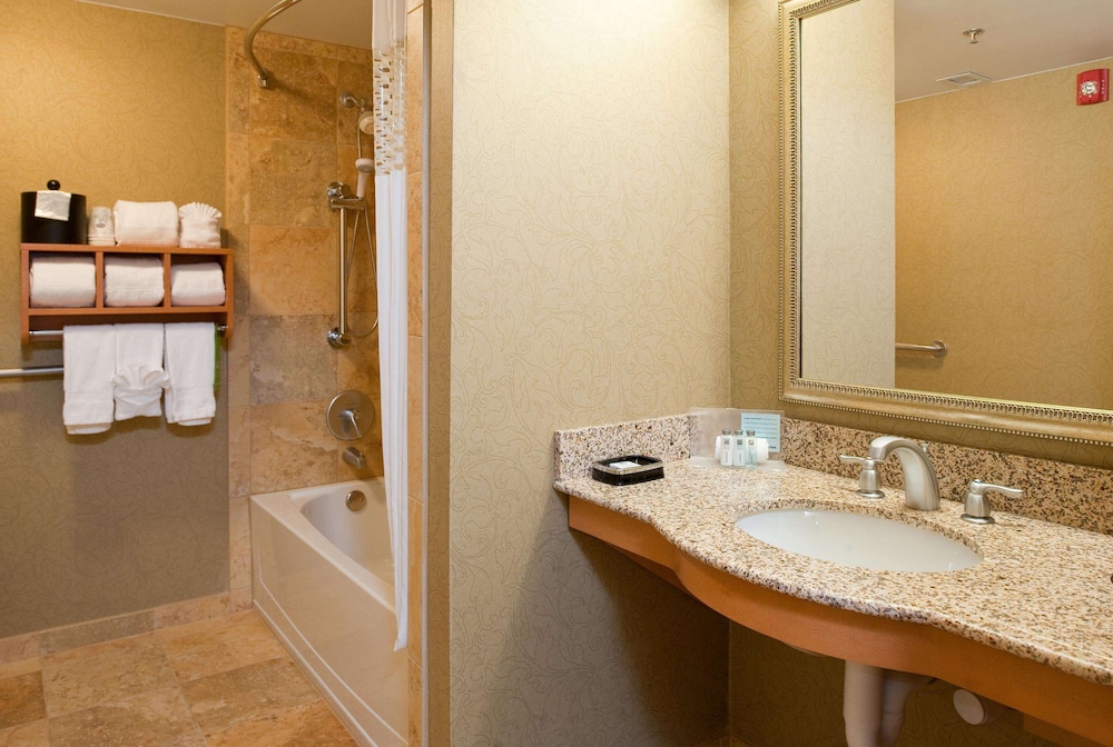 Spark by Hilton Brentwood Nashville I 65S 10/36