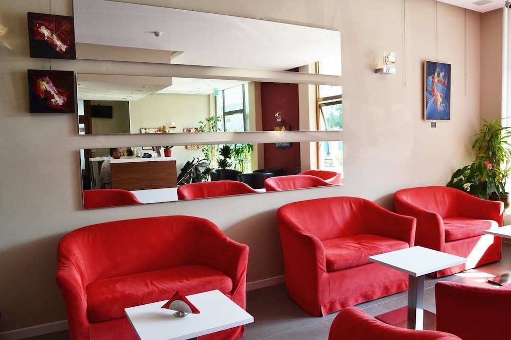 Hotel Midi 25/37