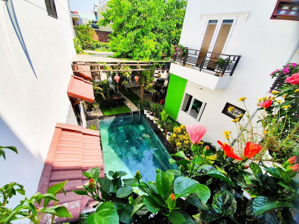 Anh Family Homestay 61/67