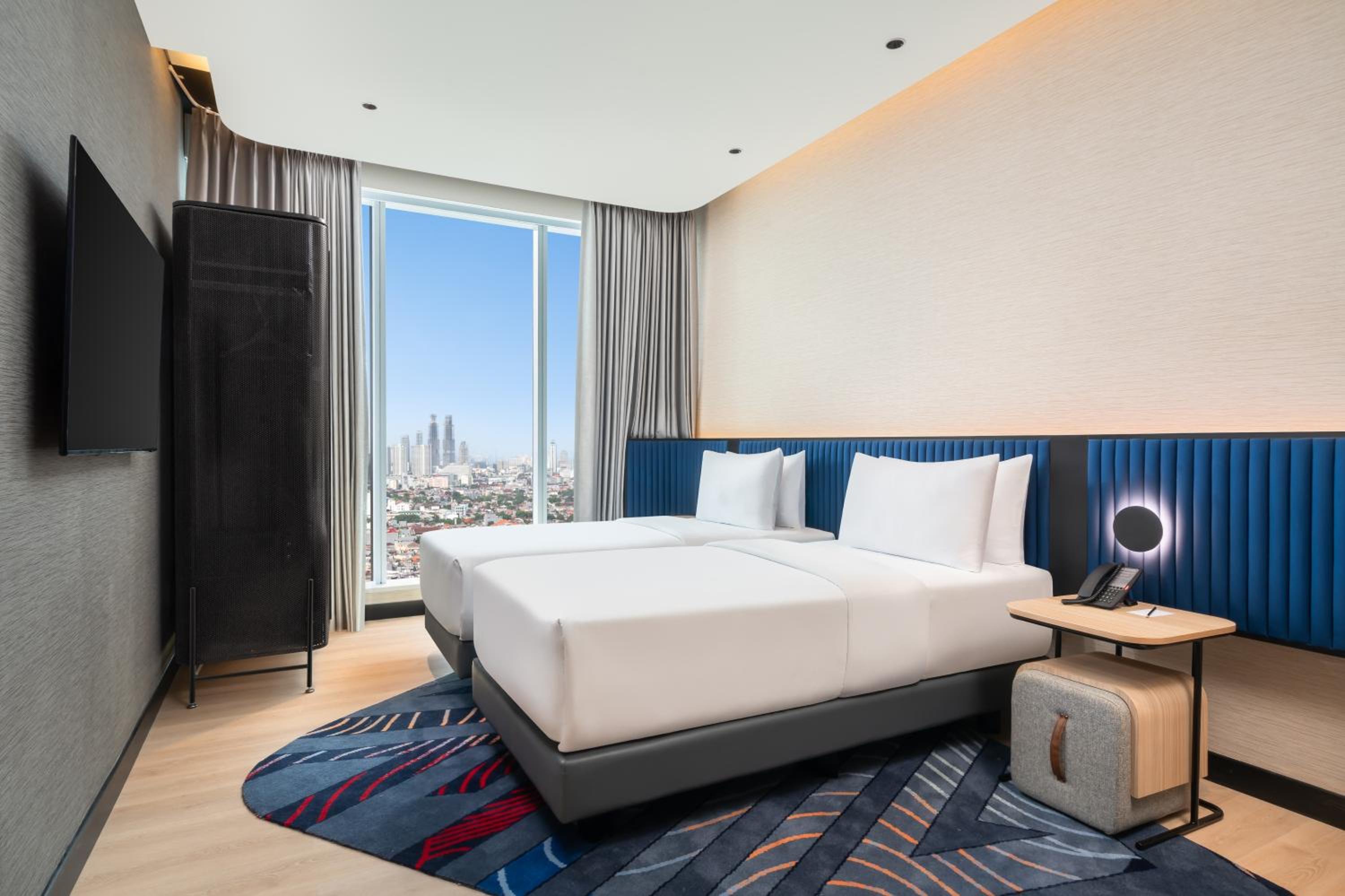 SUPERIOR, TWIN BEDS