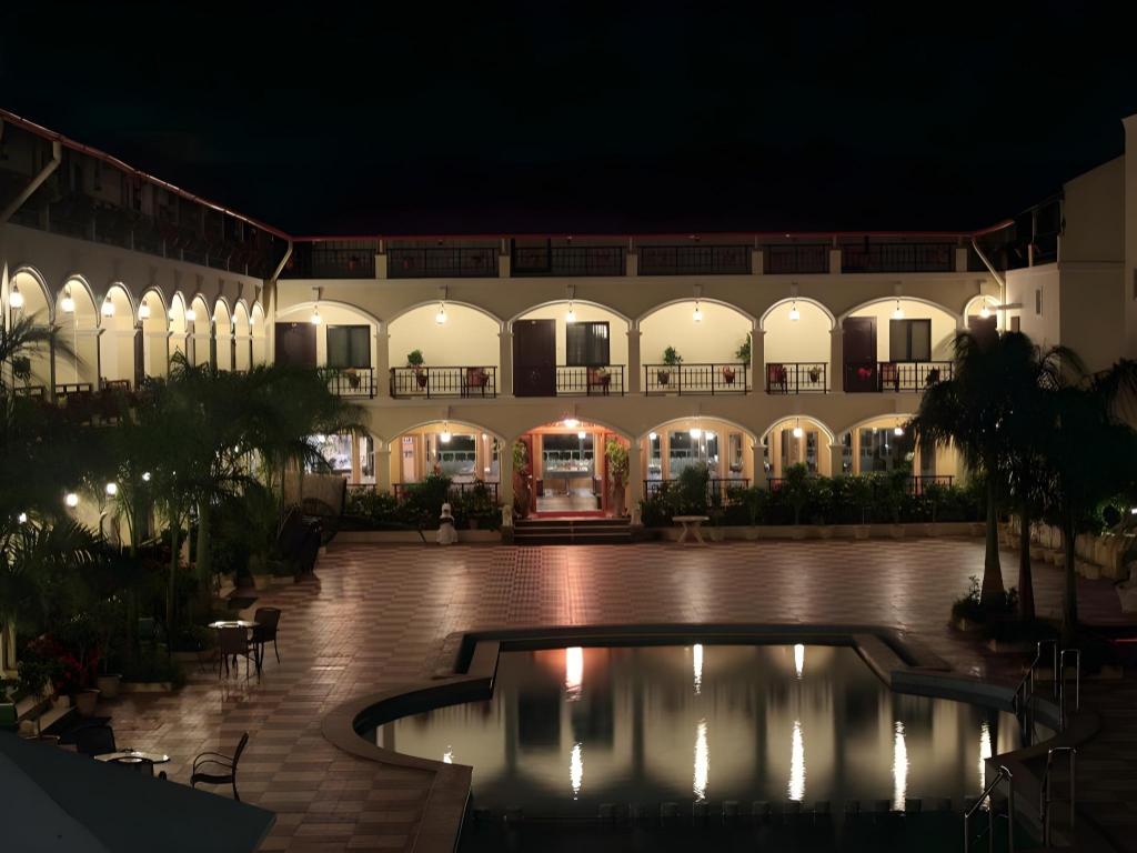 Hotel Kumararraja Palace 5/22