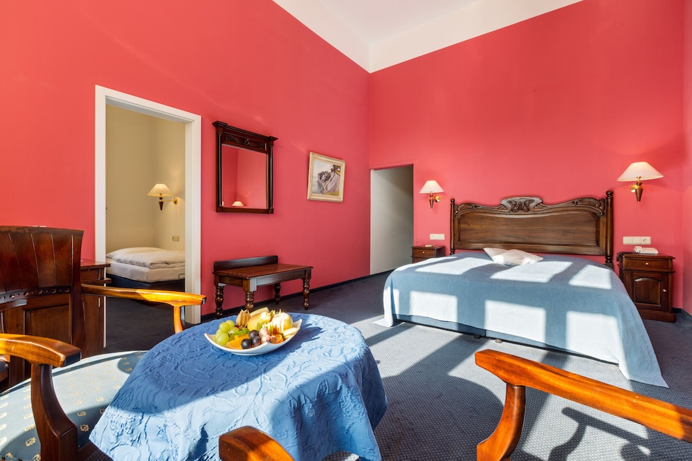 Schlosshotel Ralswiek 20/50