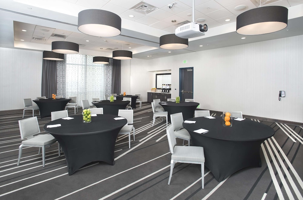Hampton Inn Suites Lax el Segundo 52/61