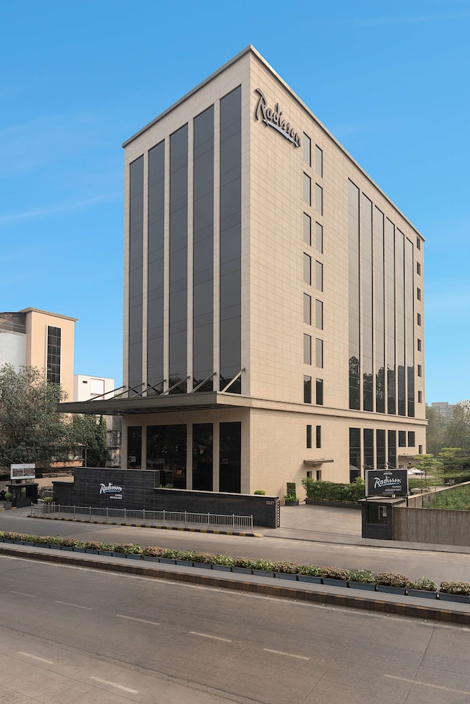 Radisson Mumbai Andheri MIDC 4/65