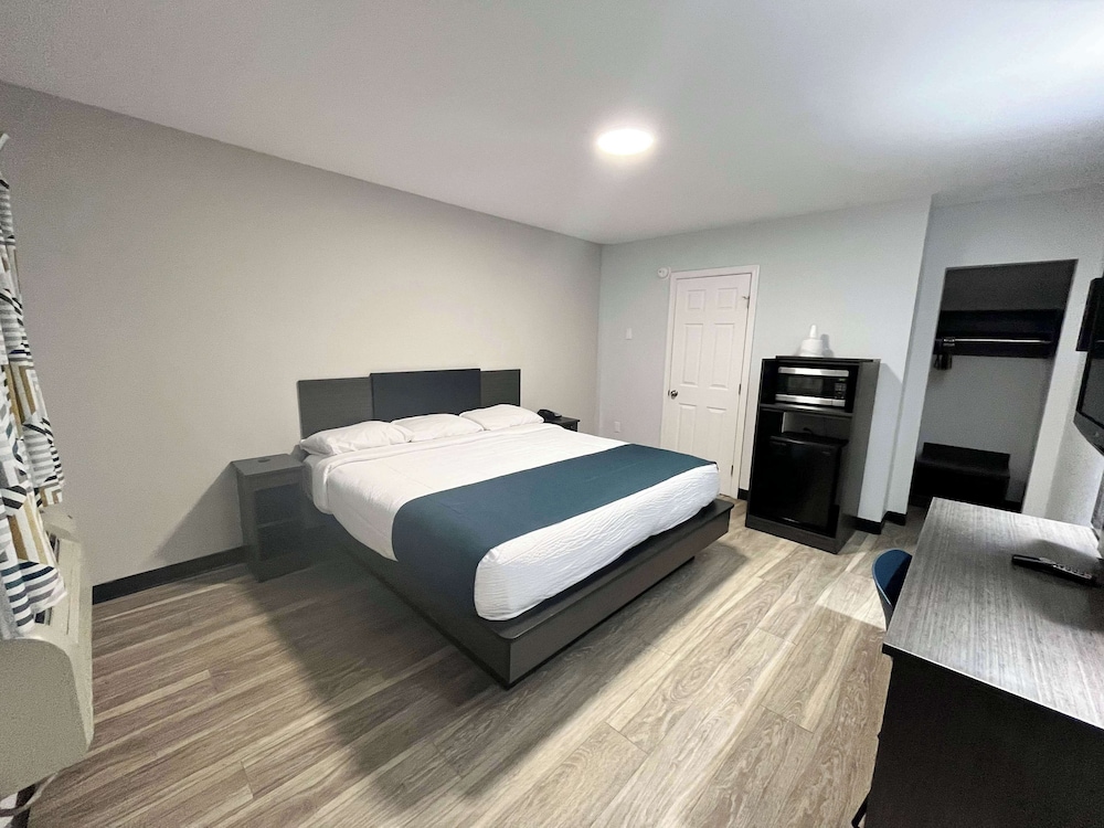 Motel6 Williamstown, NJ - Black Horse Pike 11/24