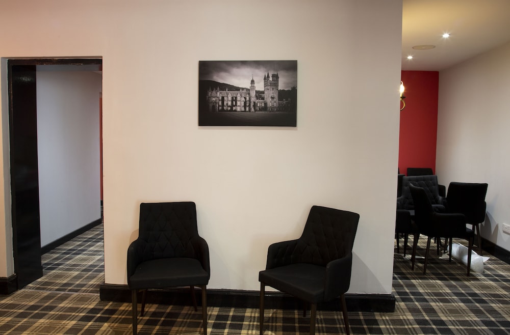 Crown Court Hotel & Bar 40/50