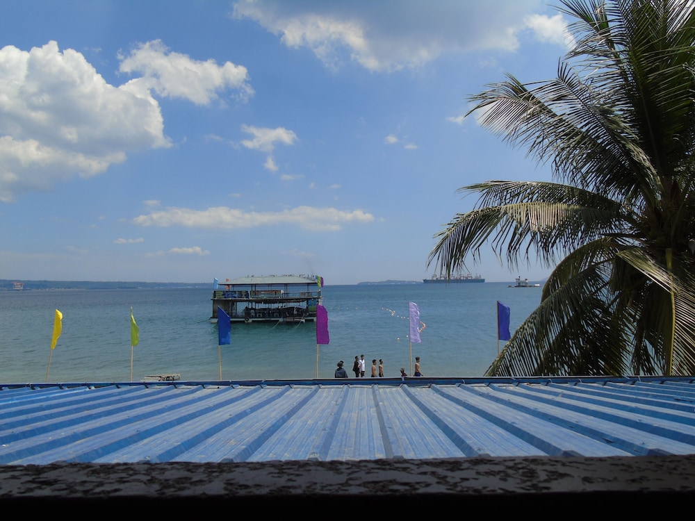 Blue Rock Beach Resort 31/67