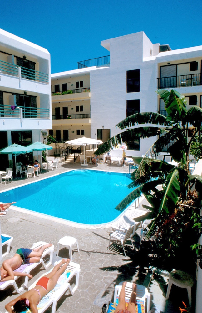 Poseidon Hotel 42/50