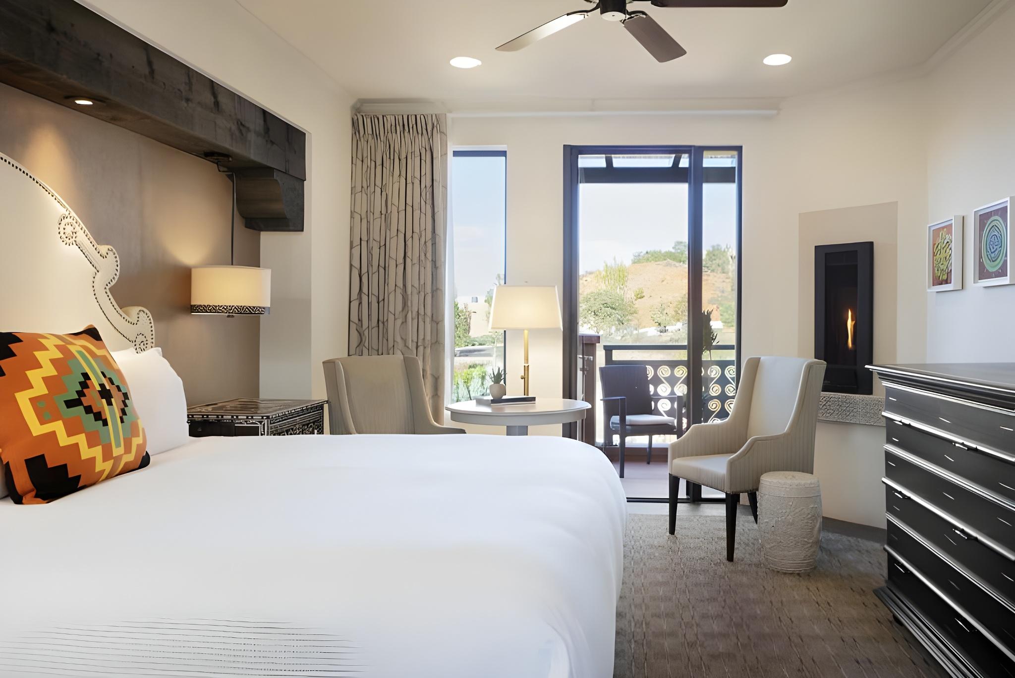 Sedona, Queen Bed