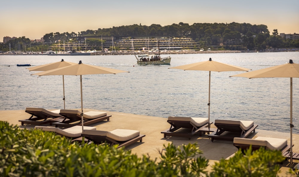 Adriatic Hotel 42/50