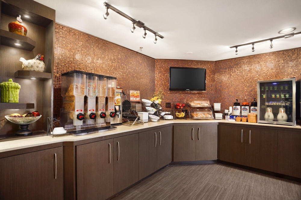 Days Inn by Wyndham Fort Smith 26/29