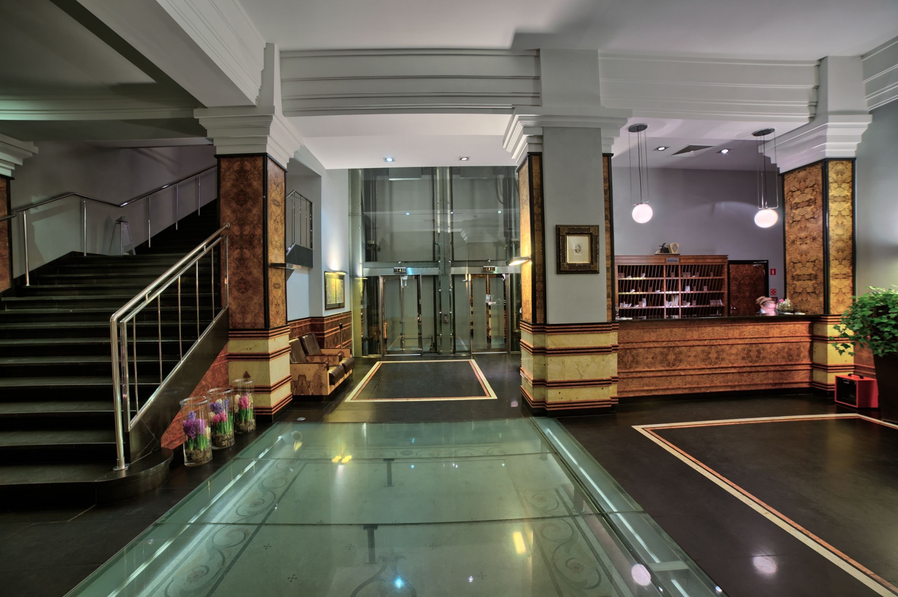 Hotel Monopol 30/42