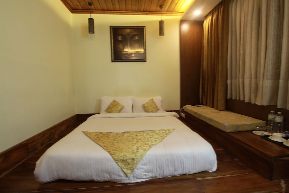 HOTEL MOUNT SINIOLCHU 24/50