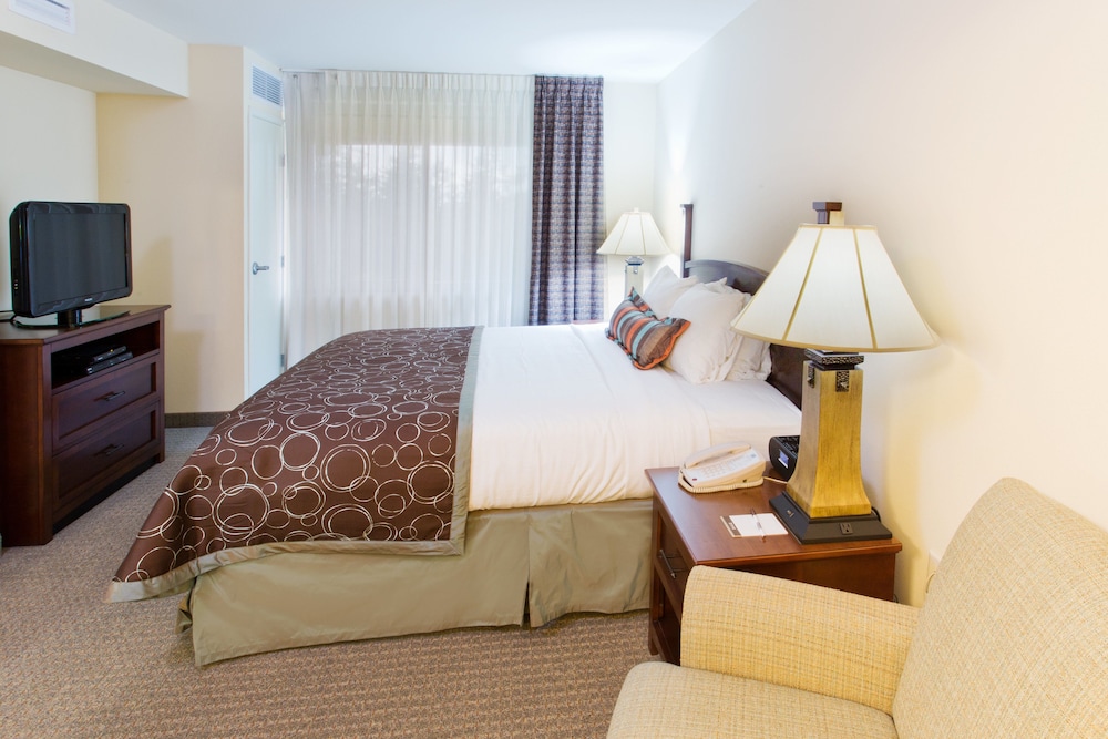 Staybridge Suites Everett - Paine Field 21/80