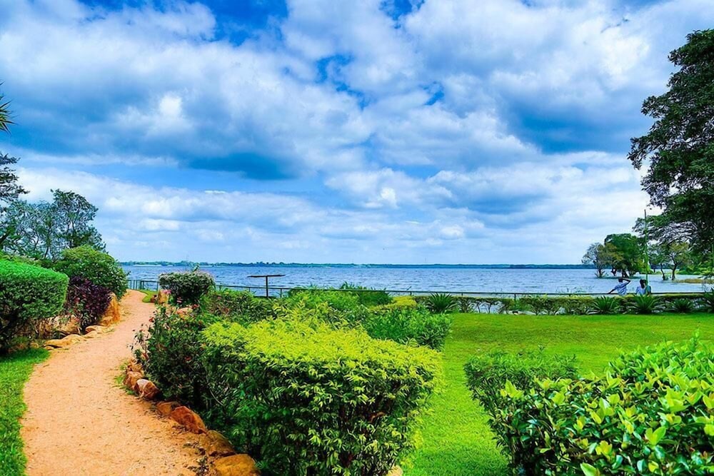 Miridiya Lake Resort 33/52