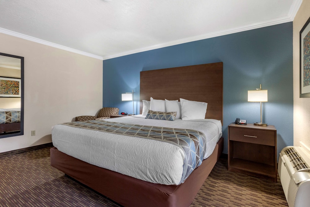 Best Western Airport Albuquerque Inn Suites Hotel & Suites 15/40