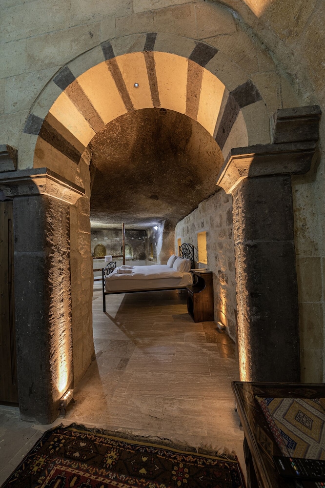 Konak Bezirhane Cave Otel 10/50