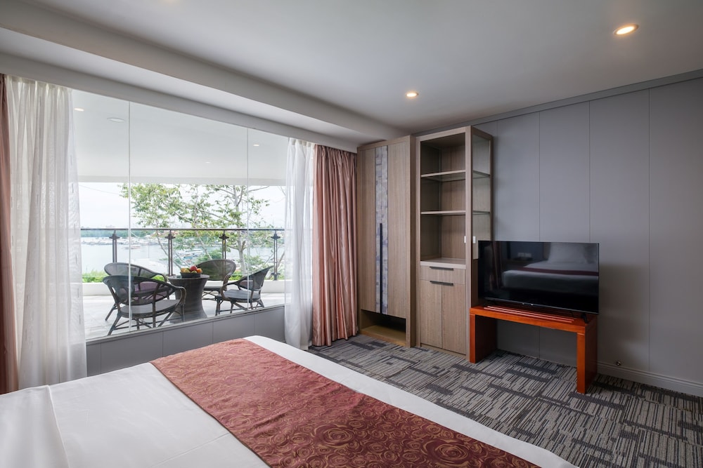 Sunlight Hotel Puerto Princesa 23/60