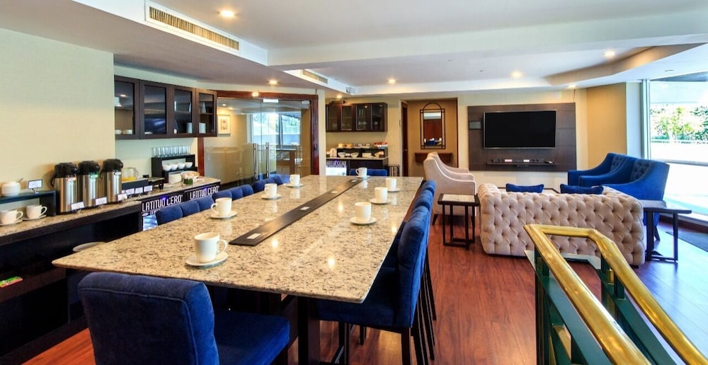 TORRES DE SUITES BY INAMAZONAS 58/63