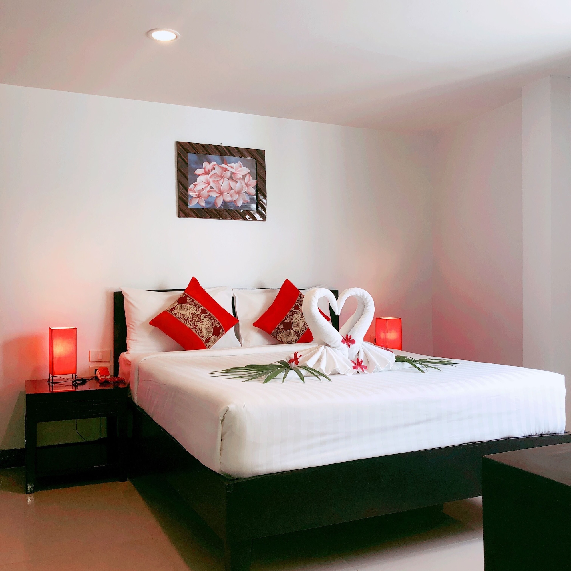 ECONOMY, QUEEN BED