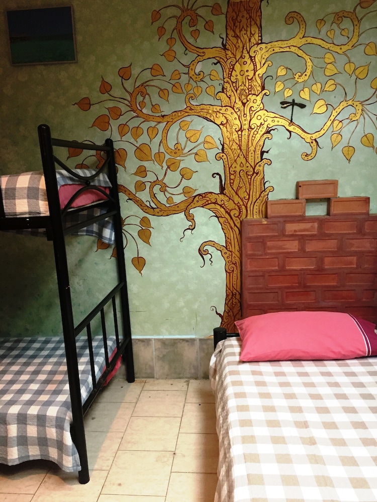 Shanti Lodge Bangkok 57/70