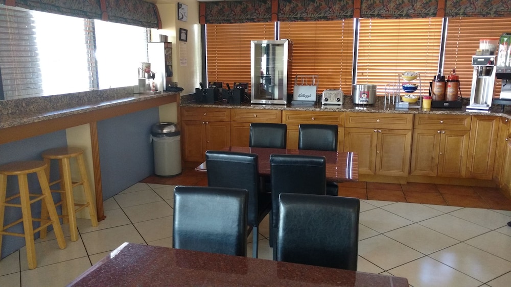 Rodeway Inn Davenport Champions Gate 27/33