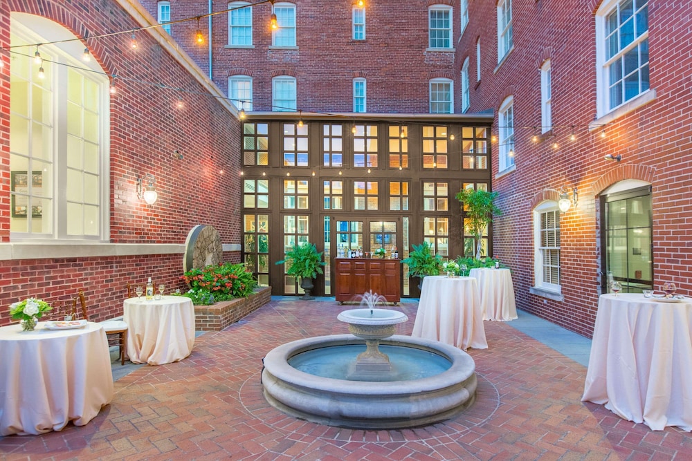 The George Washington, a Wyndham Grand Hotel in WINCHESTER - VA