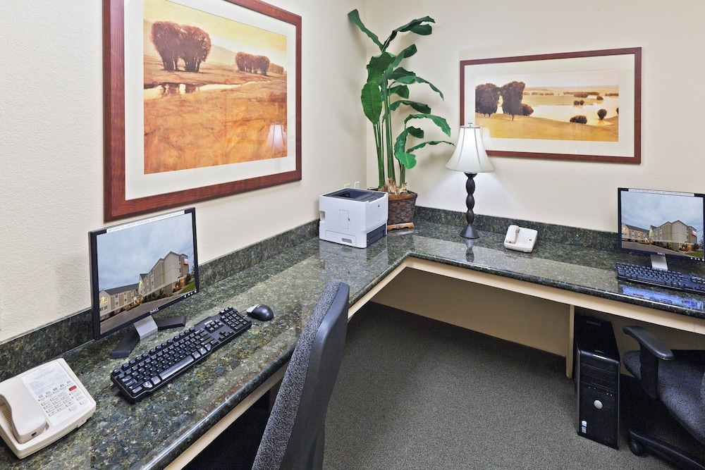 Candlewood Suites Wichita Falls At Maurine Street 40/45