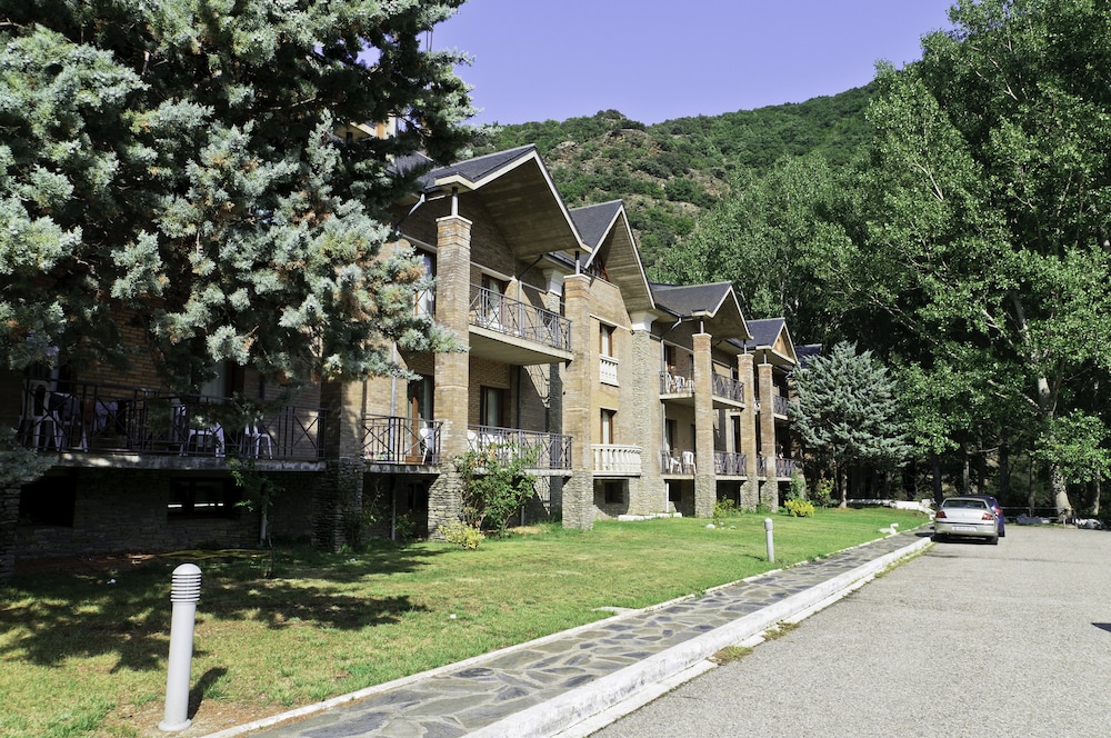 Condes de Pallars 62/66