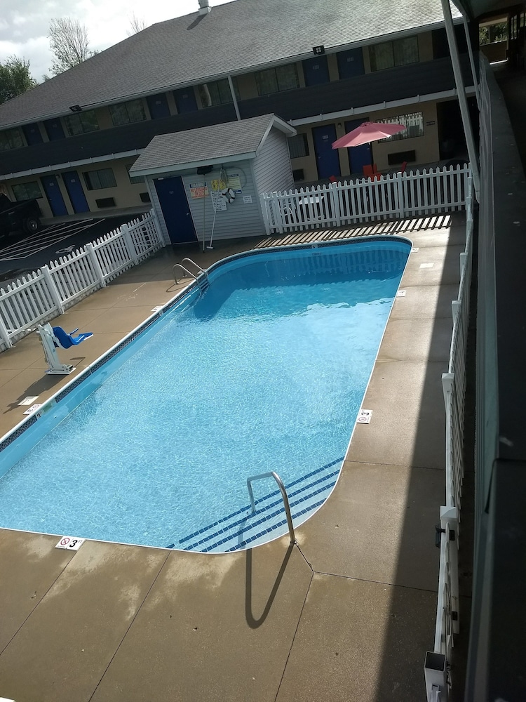 Motel6 Ashland, OH 28/46