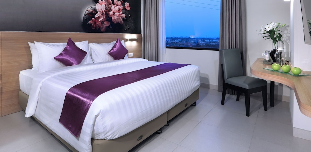 Quest Prime Cikarang by ASTON 7/32
