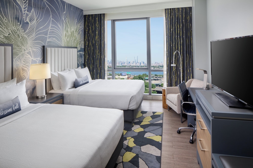 Standard, 2 Queen Beds, Accessible