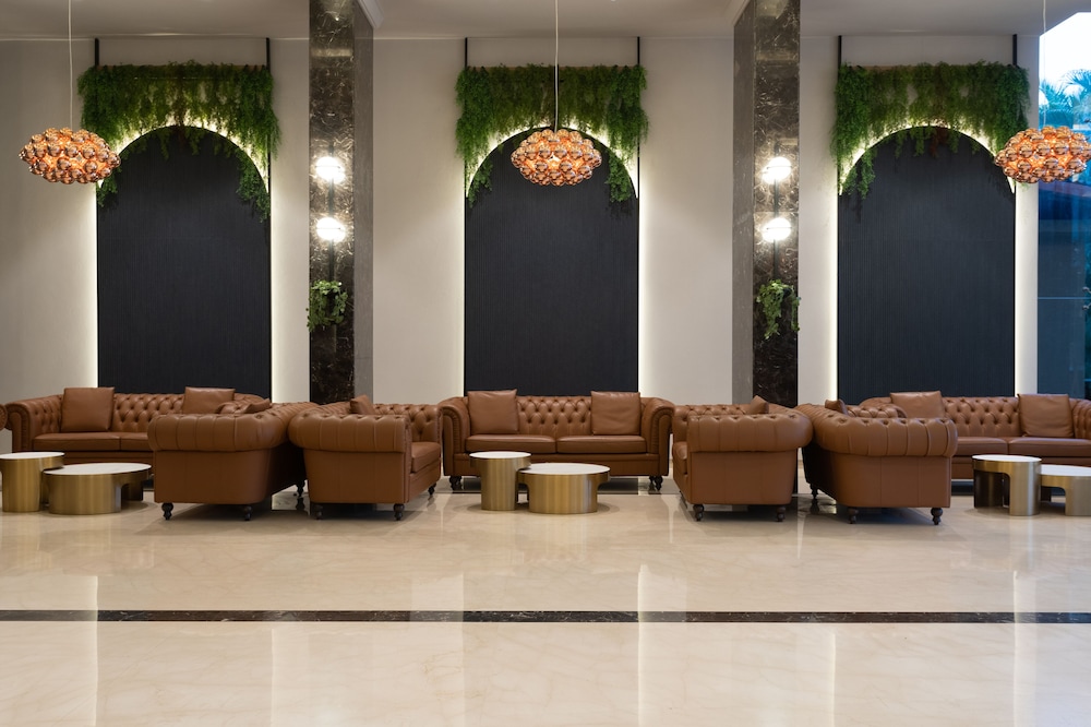 HOTEL TREAT RESORT 24/50