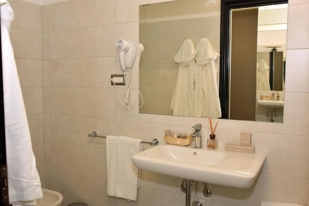 Hotel Diamante 38/46