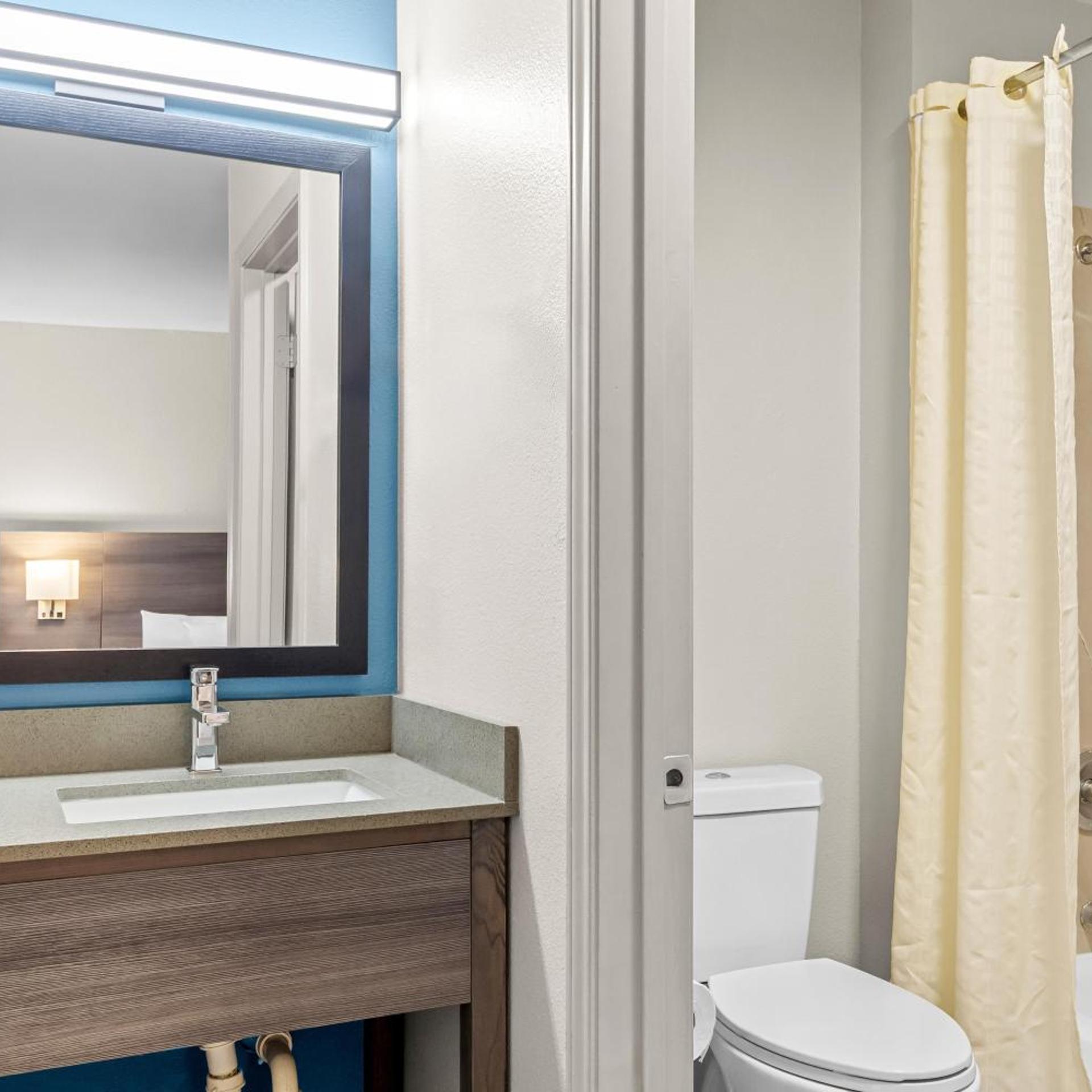 استوديو بسرير كوين، Sonesta Simply Suites Stafford 6/10