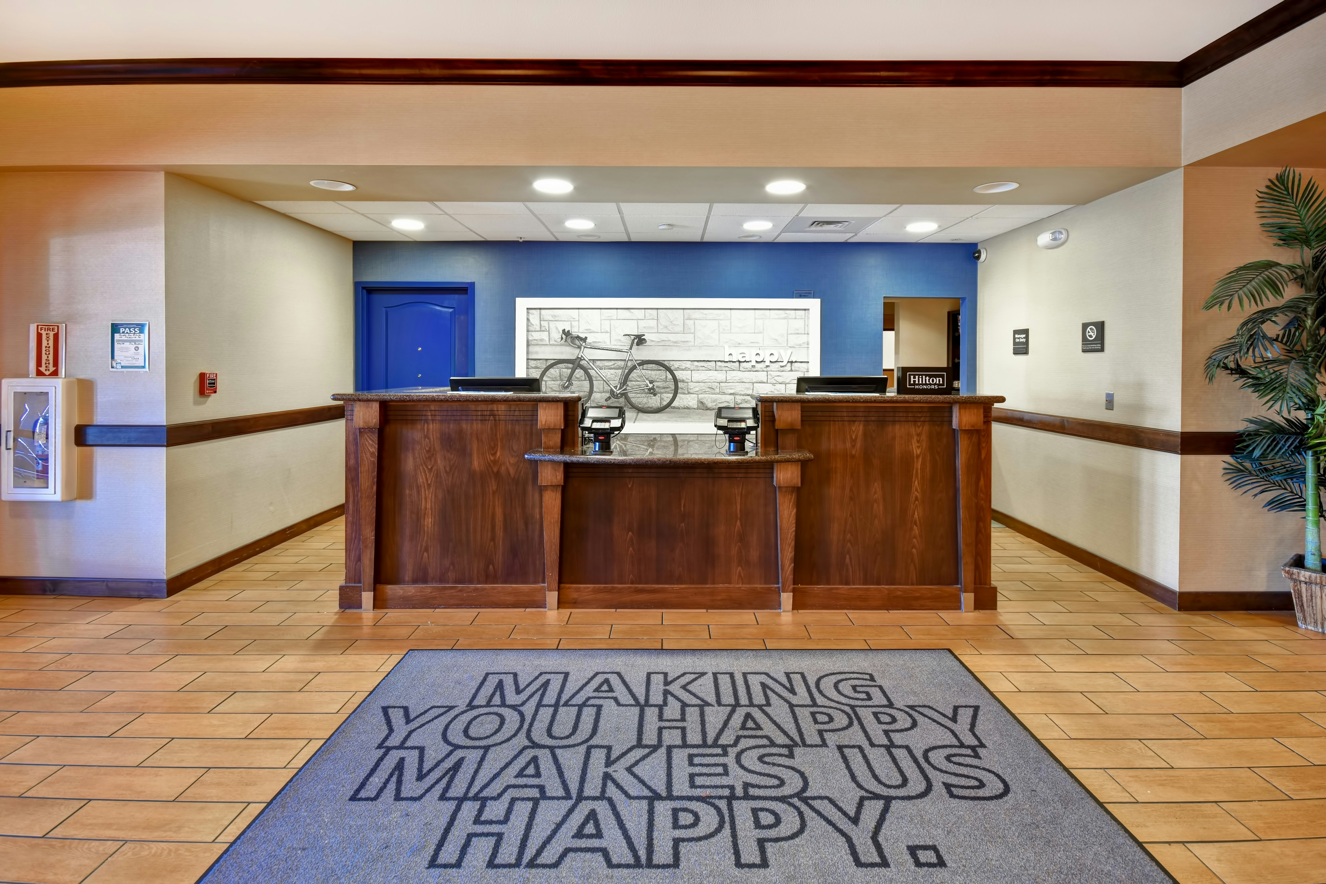 Hampton Inn And Suites Folsom 1/50