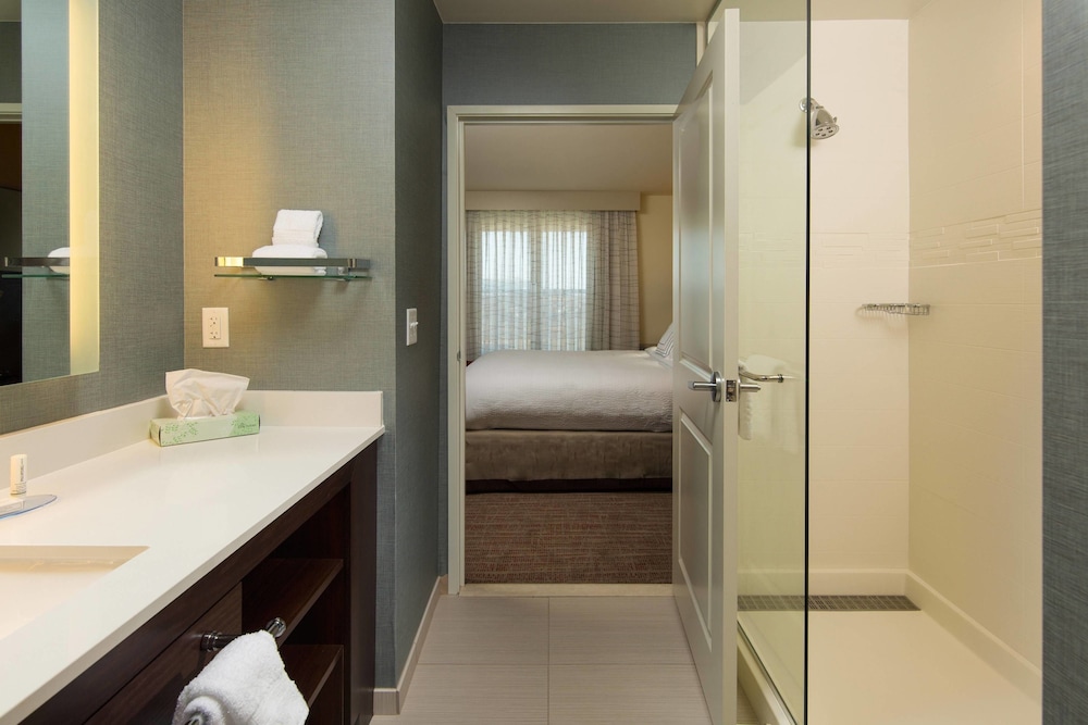 Room at Residence Inn Kansas City At the Legends, KANSAS CITY - KS